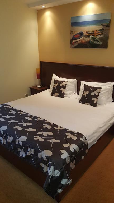 Garni Hotel Contact Belgrád Kültér fotó