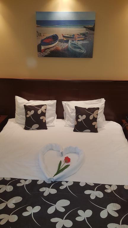 Garni Hotel Contact Belgrád Kültér fotó