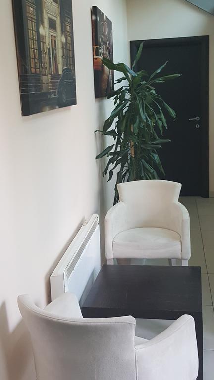 Garni Hotel Contact Belgrád Kültér fotó