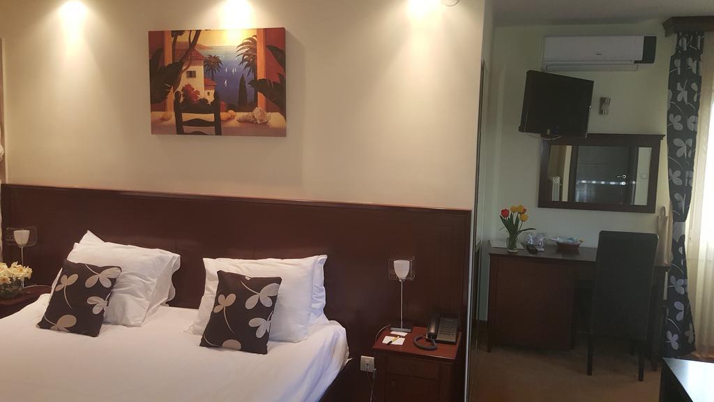 Garni Hotel Contact Belgrád Kültér fotó