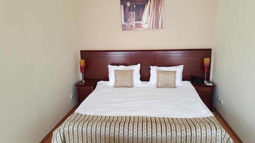 Garni Hotel Contact Belgrád Kültér fotó