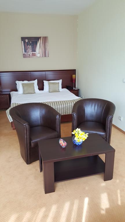 Garni Hotel Contact Belgrád Kültér fotó